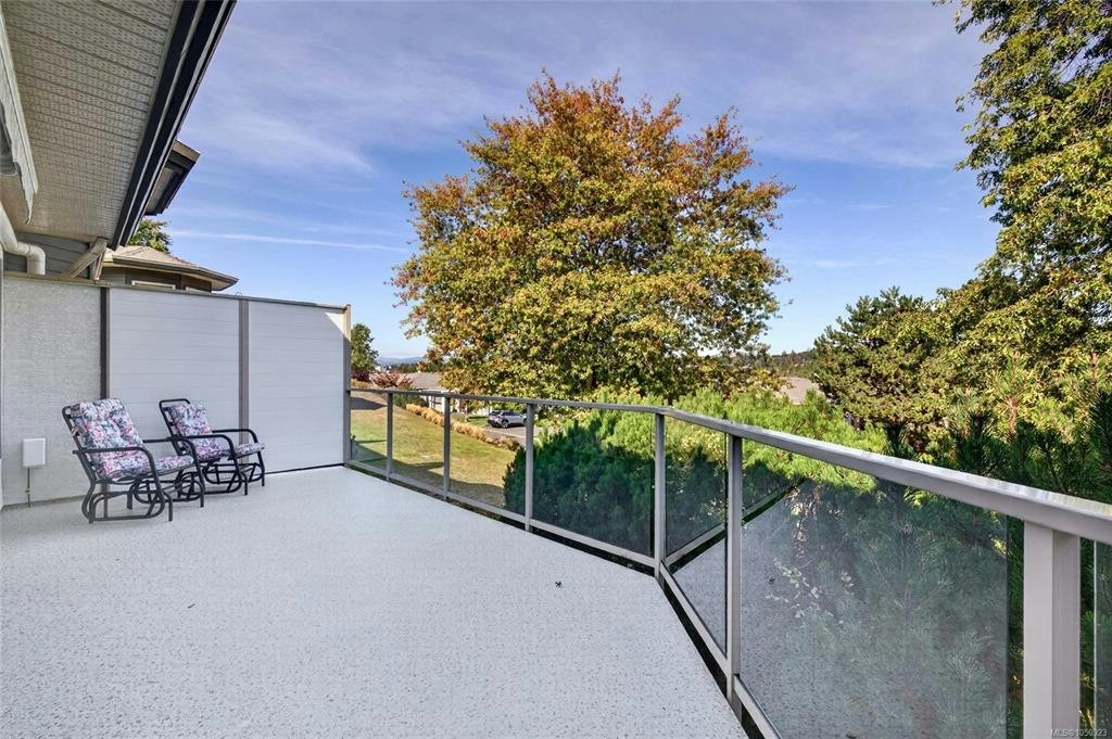 23-4360 Emily Carr Drive, Saanich, BC, V8X 4Y4 - 10