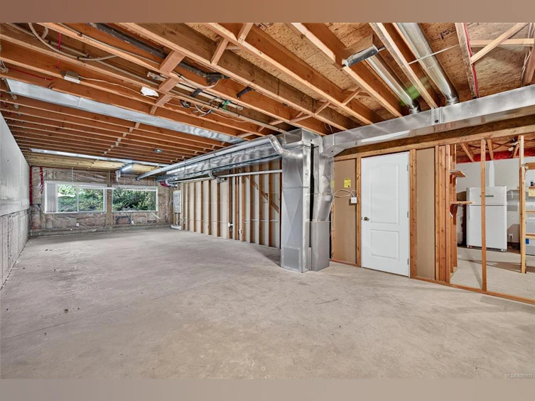 23-4360 Emily Carr Drive, Saanich, BC, V8X 4Y4 - 34