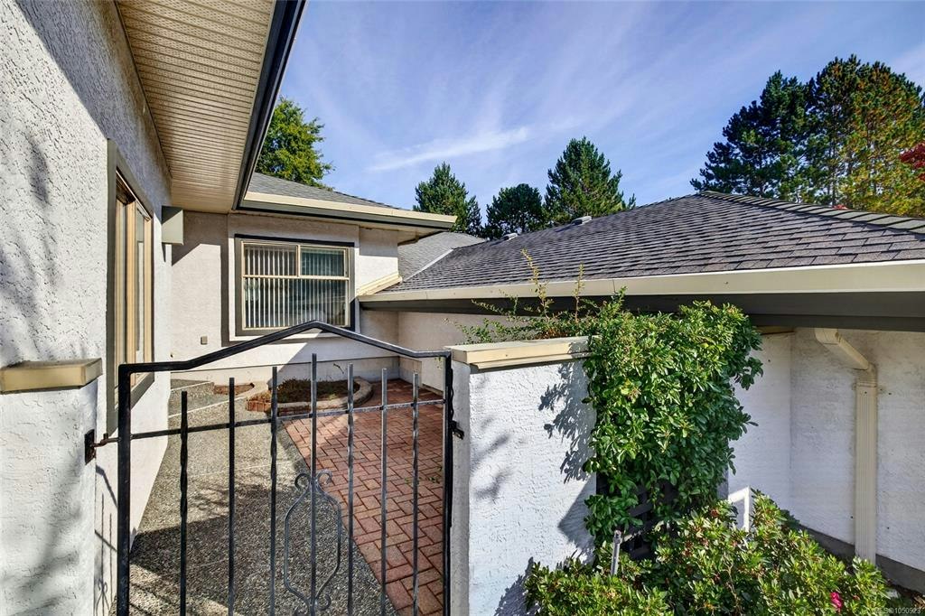 23-4360 Emily Carr Drive - 2