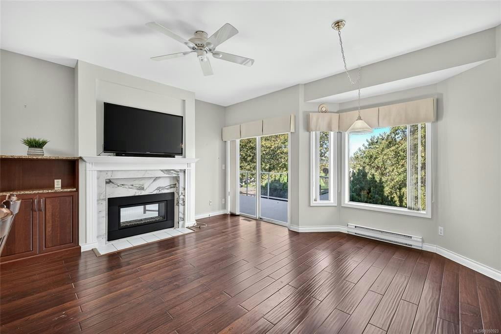 23-4360 Emily Carr Drive, Saanich, BC, V8X 4Y4 - 17
