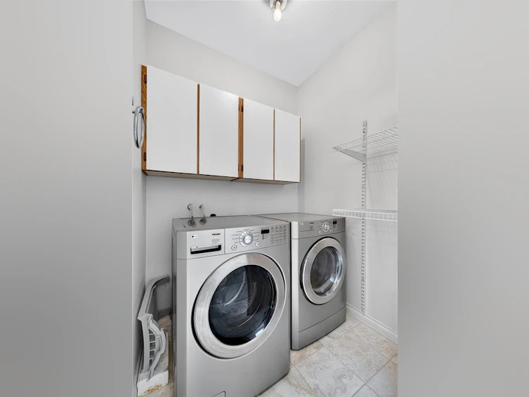 23-4360 Emily Carr Drive, Saanich, BC, V8X 4Y4 - 29