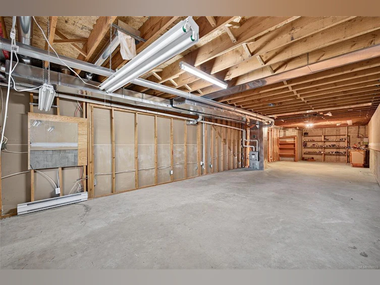 23-4360 Emily Carr Drive, Saanich, BC, V8X 4Y4 - 36
