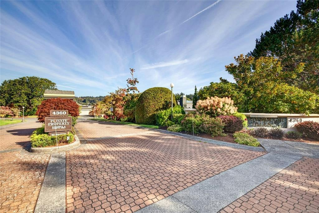 23-4360 Emily Carr Drive, Saanich, BC, V8X 4Y4 - 40
