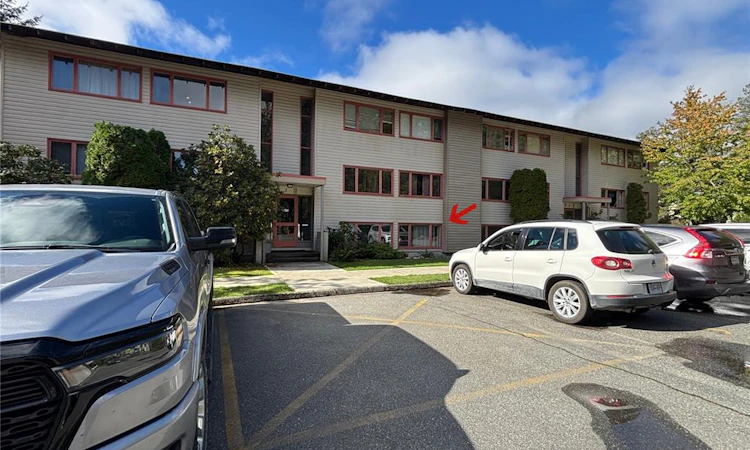 113-350 Alder Crescent