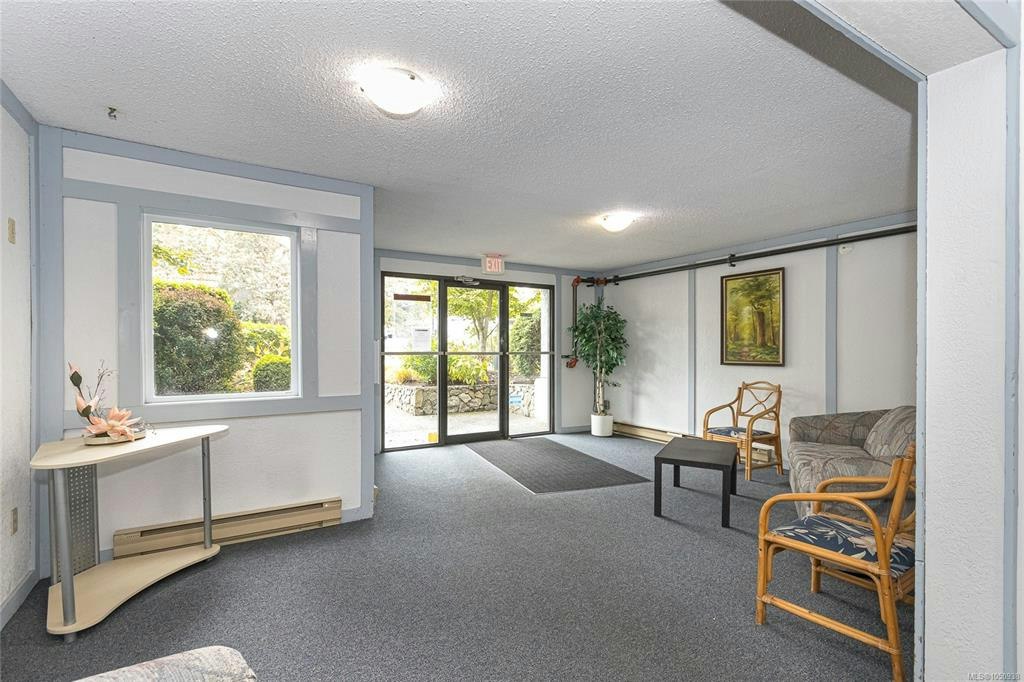 403-1342 Hillside Avenue - 5