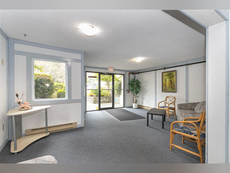 403-1342 Hillside Avenue, Victoria, BC, V8T 2B4 - 5