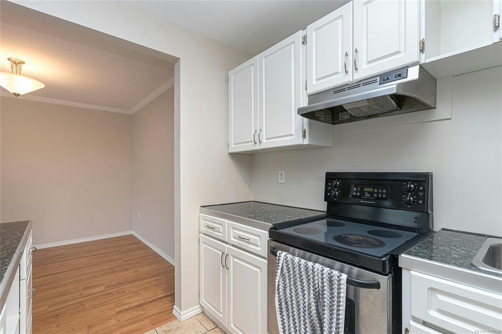 403-1342 Hillside Avenue, Victoria, BC, V8T 2B4 - 17