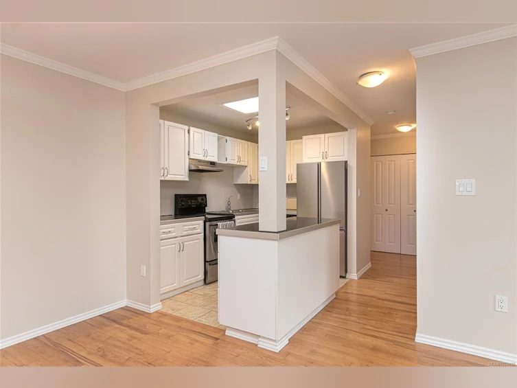 403-1342 Hillside Avenue, Victoria, BC, V8T 2B4 - 15
