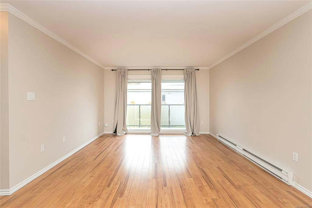 403-1342 Hillside Avenue, Victoria, BC, V8T 2B4 - 9