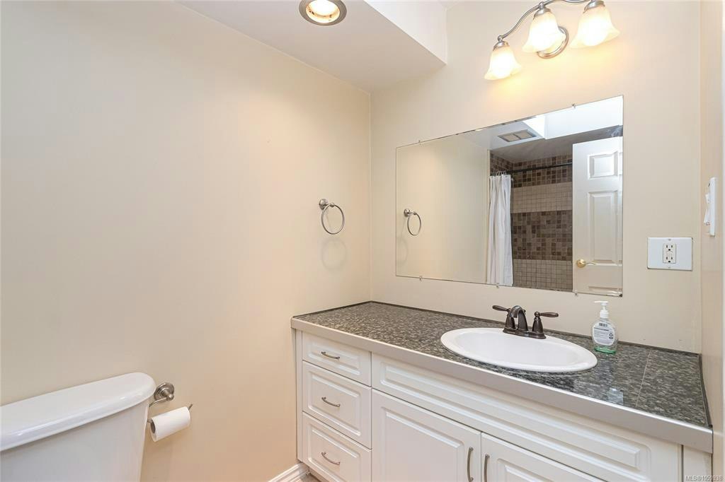 403-1342 Hillside Avenue, Victoria, BC, V8T 2B4 - 22