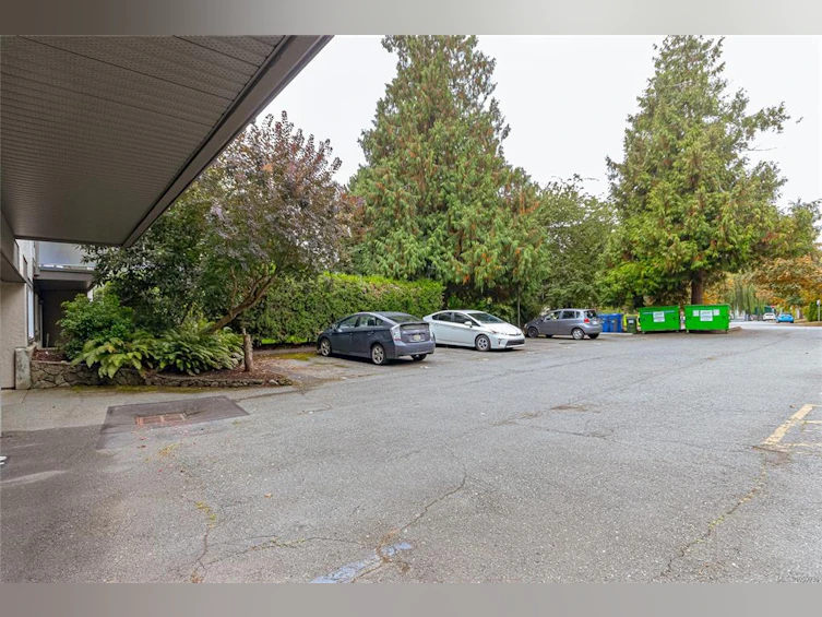 403-1342 Hillside Avenue, Victoria, BC, V8T 2B4 - 29