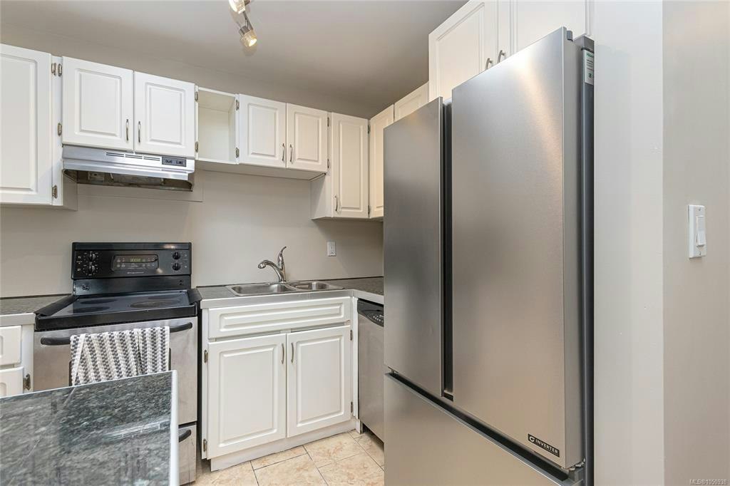 403-1342 Hillside Avenue, Victoria, BC, V8T 2B4 - 18