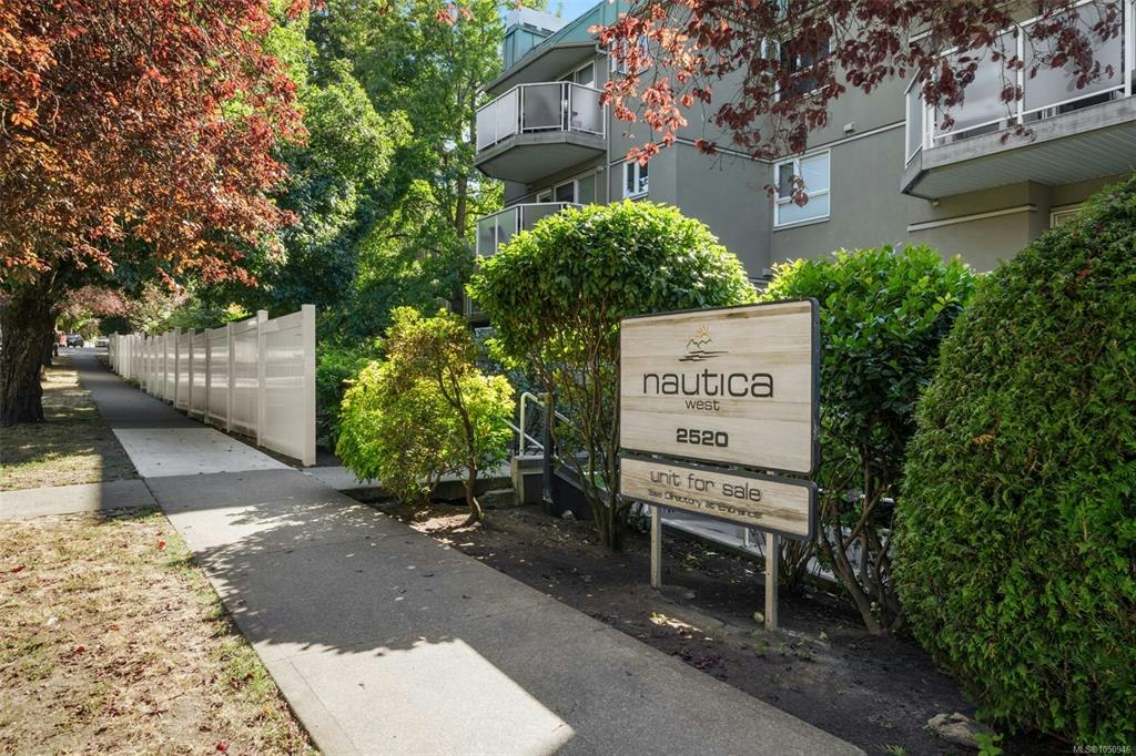 212-2520 Wark Street, Victoria, BC, V8T 5G6