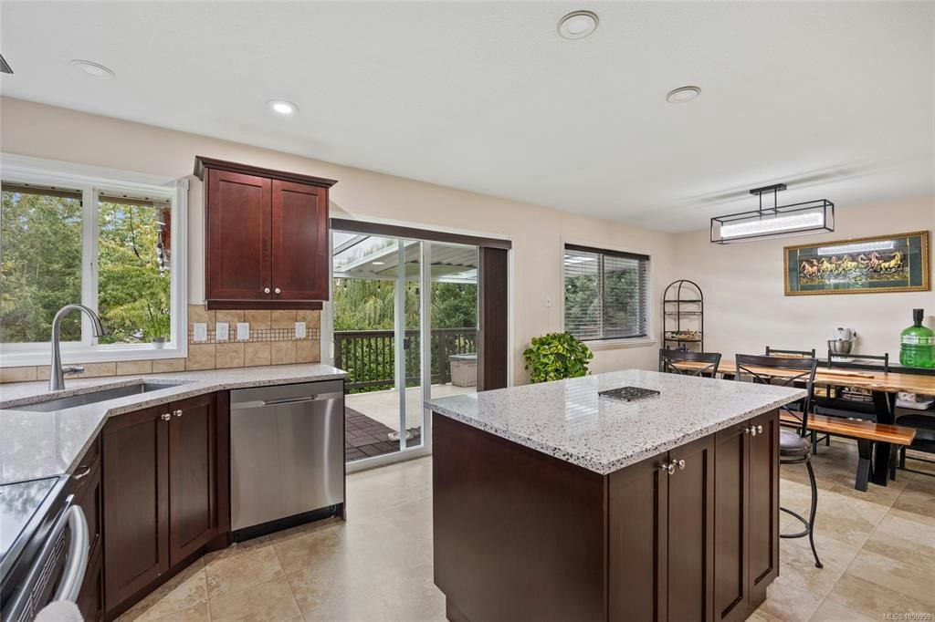 1557 Flicker Place, Courtenay, BC, V9N 8M6 - 29