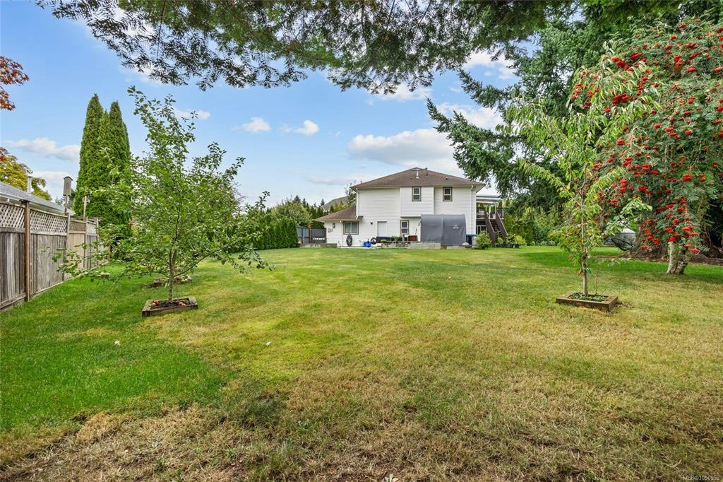 1557 Flicker Place, Courtenay, BC, V9N 8M6 - 49