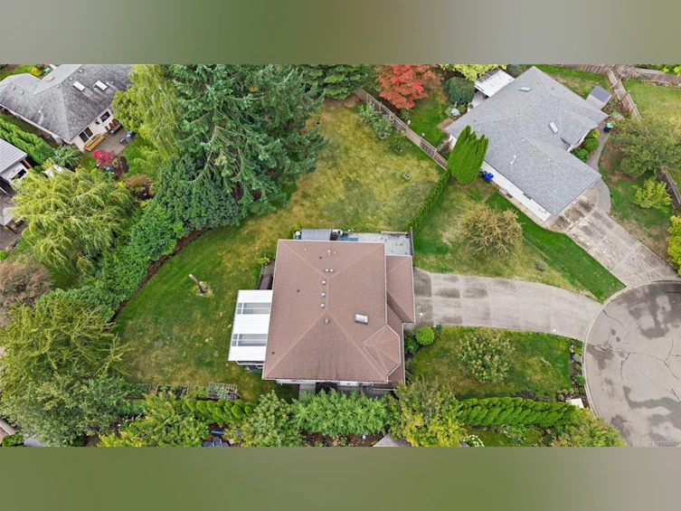 1557 Flicker Place, Courtenay, BC, V9N 8M6 - 52