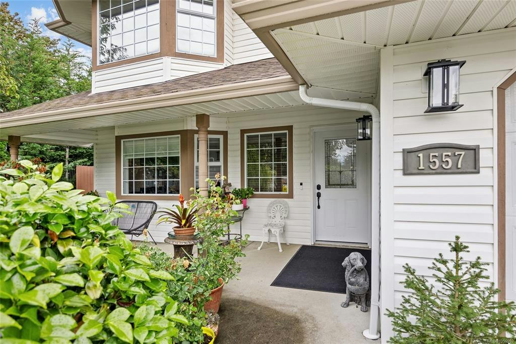 1557 Flicker Place, Courtenay, BC, V9N 8M6 - 3