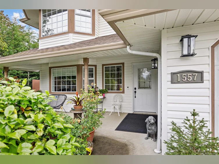 1557 Flicker Place, Courtenay, BC, V9N 8M6 - 3
