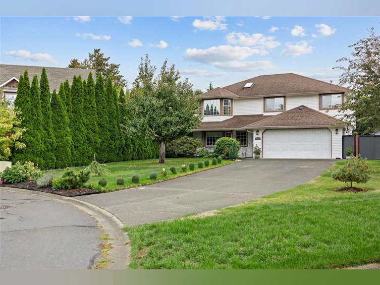1557 Flicker Place, Courtenay, BC, V9N 8M6 - 2