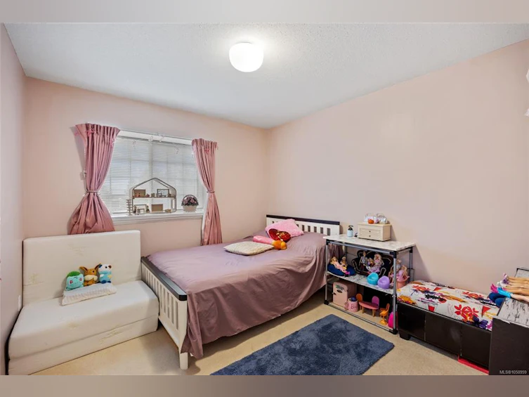 1557 Flicker Place, Courtenay, BC, V9N 8M6 - 14