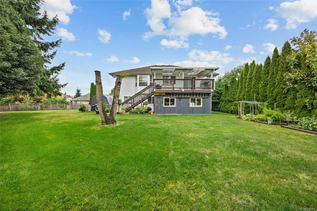 1557 Flicker Place, Courtenay, BC, V9N 8M6 - 40
