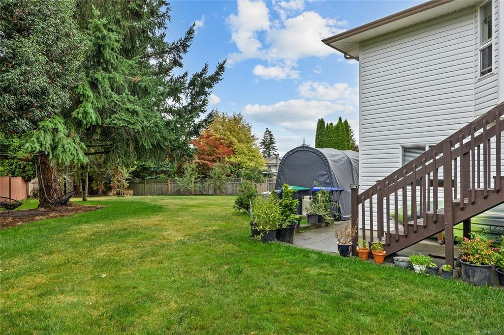 1557 Flicker Place, Courtenay, BC, V9N 8M6 - 44