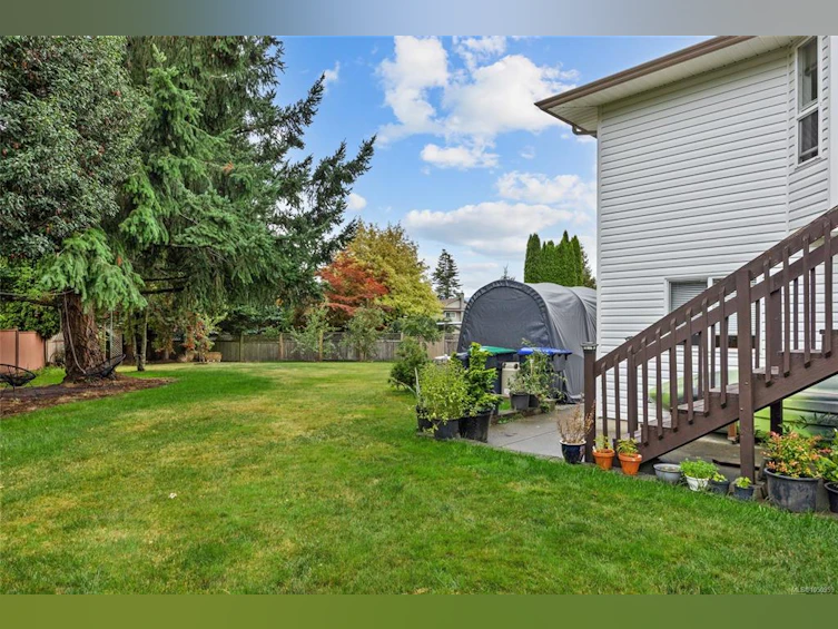 1557 Flicker Place, Courtenay, BC, V9N 8M6 - 44