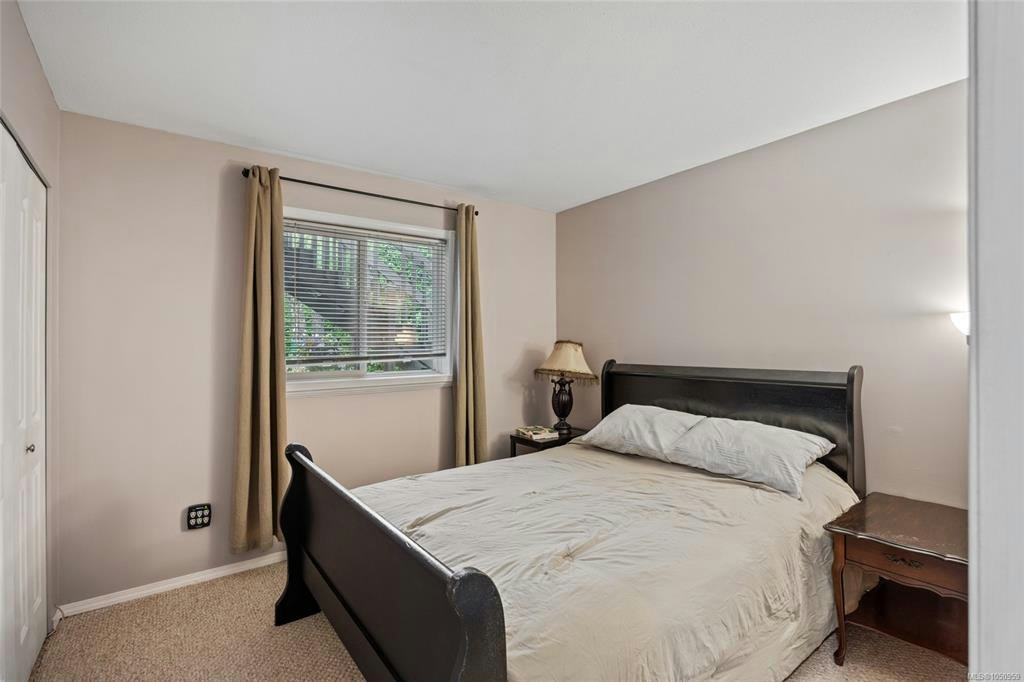 1557 Flicker Place, Courtenay, BC, V9N 8M6 - 12