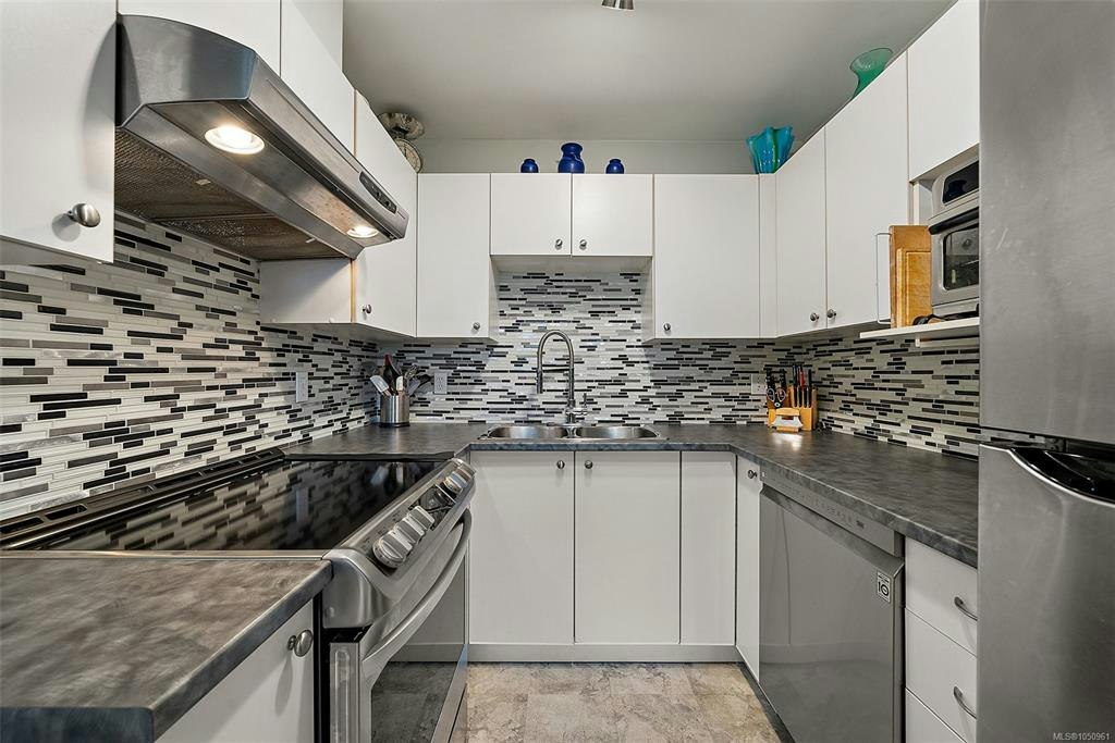 304-535 Manchester Road, Victoria, BC, V8T 5J1 - 10