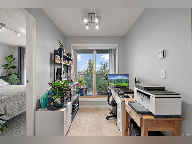 304-535 Manchester Road, Victoria, BC, V8T 5J1 - 12