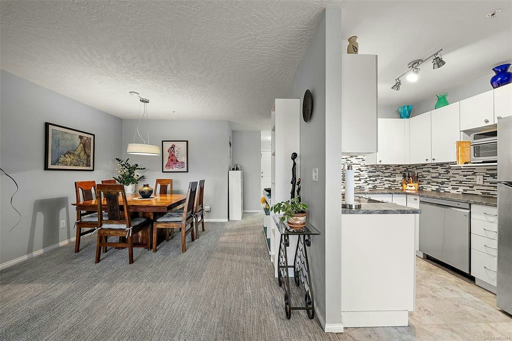 304-535 Manchester Road, Victoria, BC, V8T 5J1 - 6