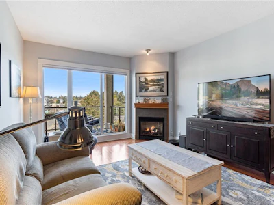607-194 Beachside Drive - 2