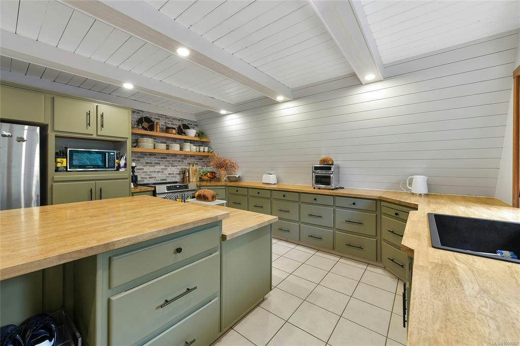 505 Bayview Drive, Mayne Island, BC, V0N 2J1 - 17