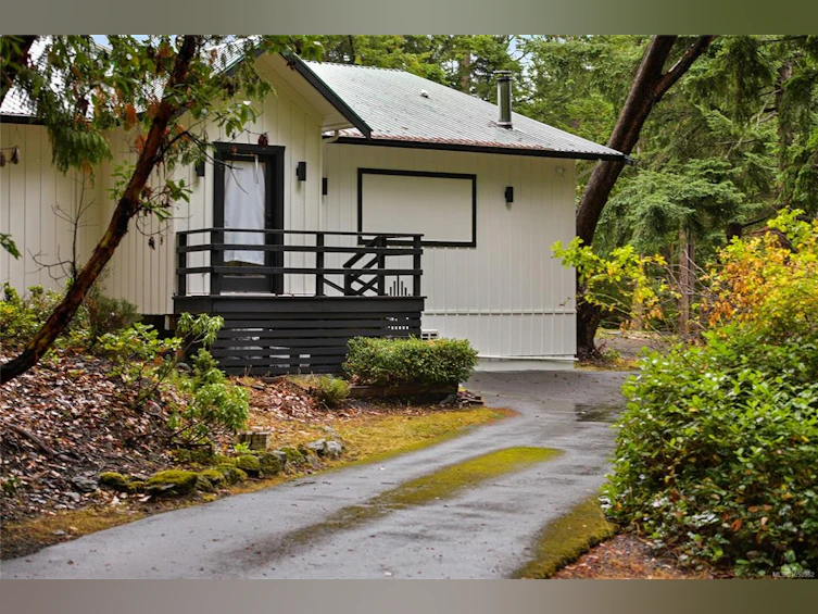 505 Bayview Drive, Mayne Island, BC, V0N 2J1 - 46