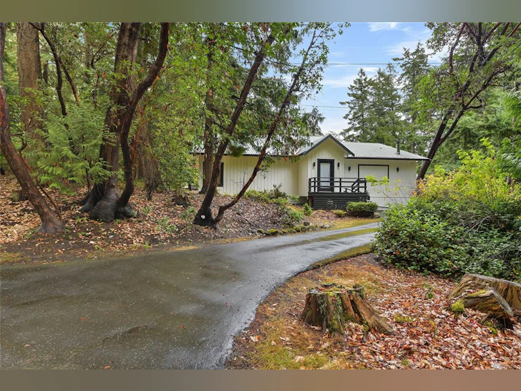 505 Bayview Drive, Mayne Island, BC, V0N 2J1 - 37