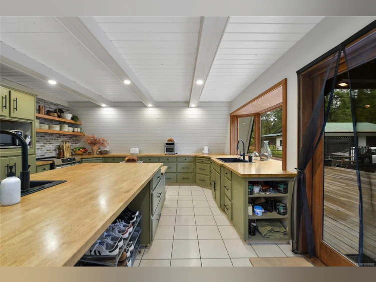 505 Bayview Drive, Mayne Island, BC, V0N 2J1 - 14