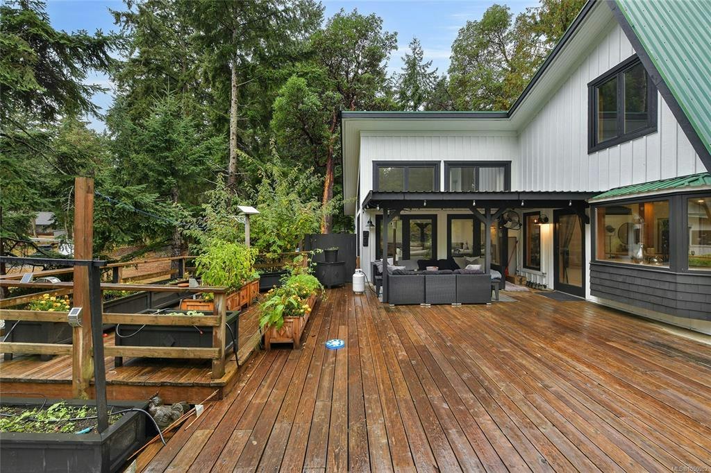 505 Bayview Drive, Mayne Island, BC, V0N 2J1 - 3