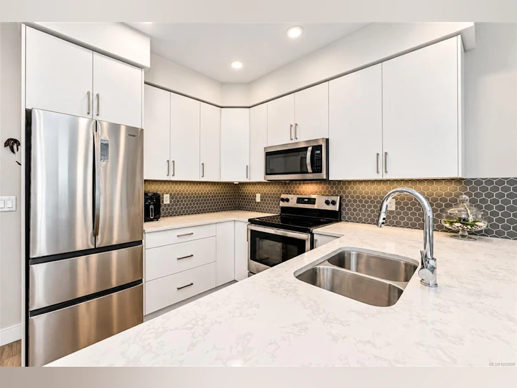 408-280 Island Highway, View Royal, BC, V9B 1G5 - 4