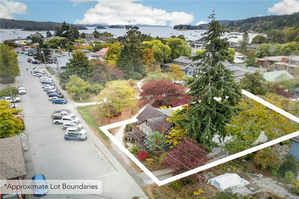 129 Hereford Avenue, Salt Spring Island, BC, V8K 2V9