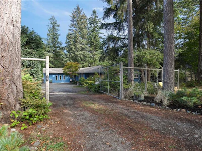 606 Colby Road - 2