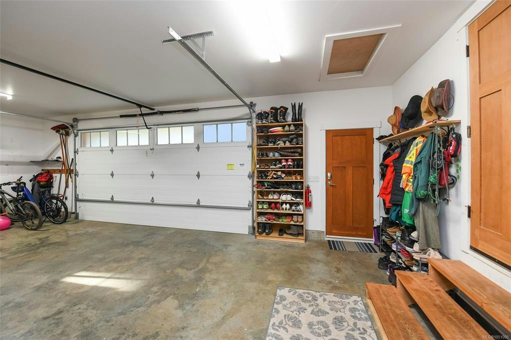 606 Colby Road, Comox, BC, V9M 4H8 - 40