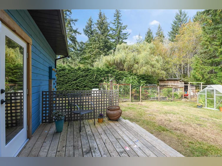 606 Colby Road, Comox, BC, V9M 4H8 - 8