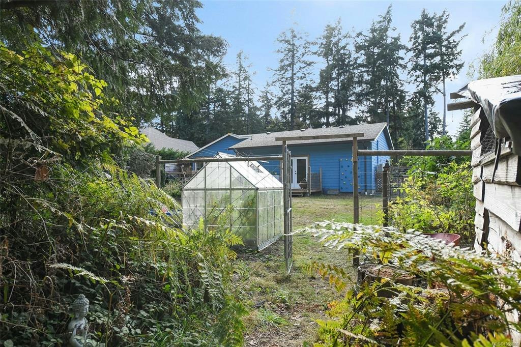 606 Colby Road, Comox, BC, V9M 4H8 - 10