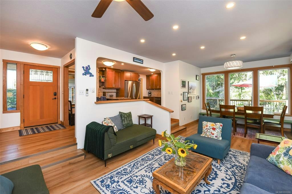 606 Colby Road, Comox, BC, V9M 4H8 - 17