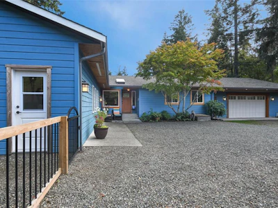 606 Colby Road - 4