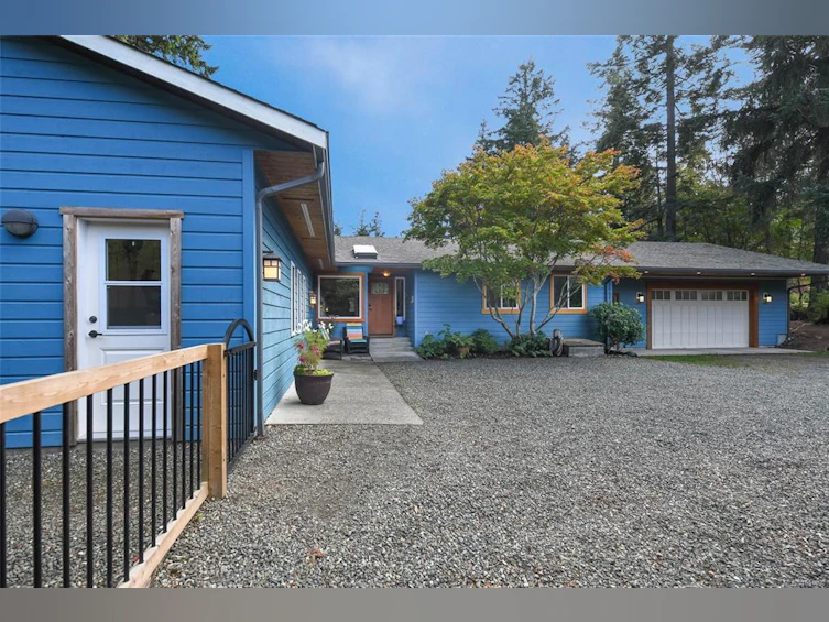 606 Colby Road, Comox, BC, V9M 4H8 - 4