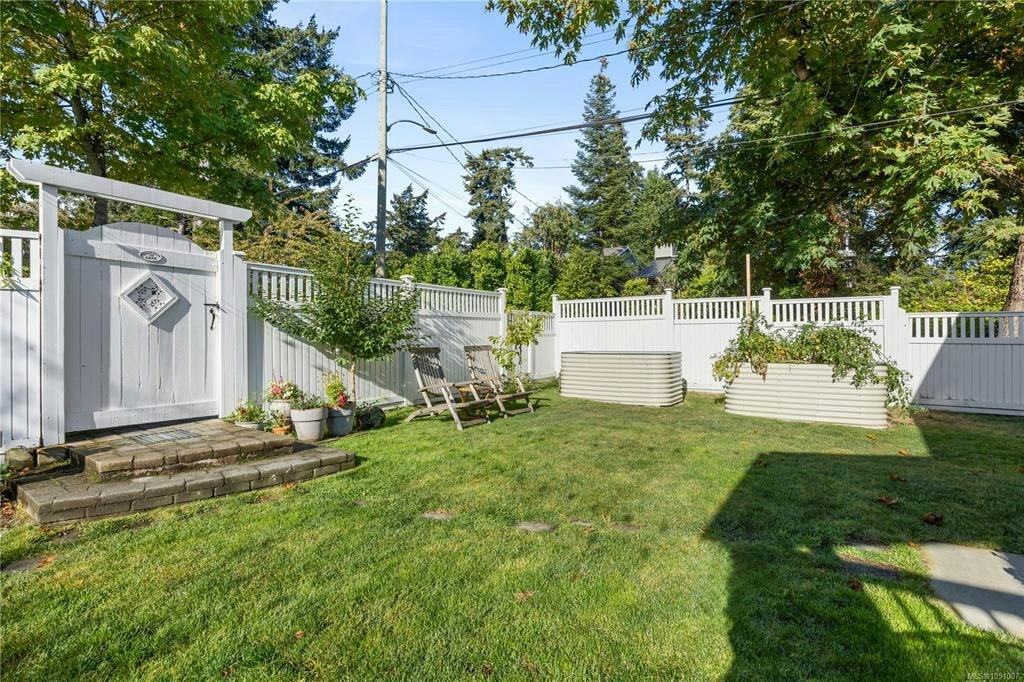 741 Cowper Street, Saanich, BC, V9A 2G1 - 41