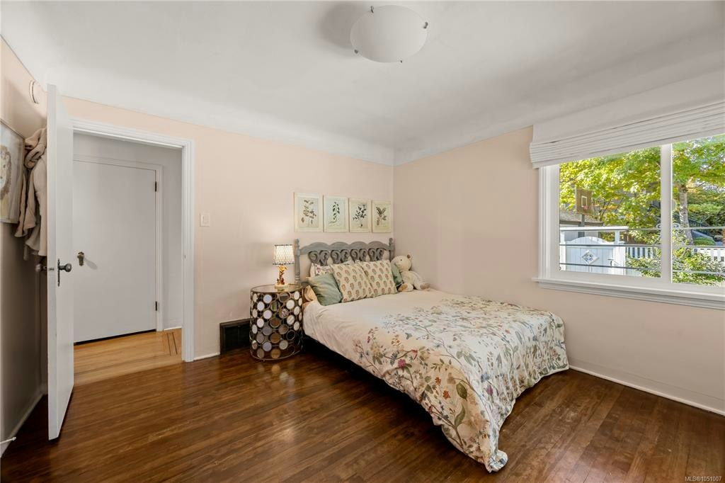 741 Cowper Street, Saanich, BC, V9A 2G1 - 19
