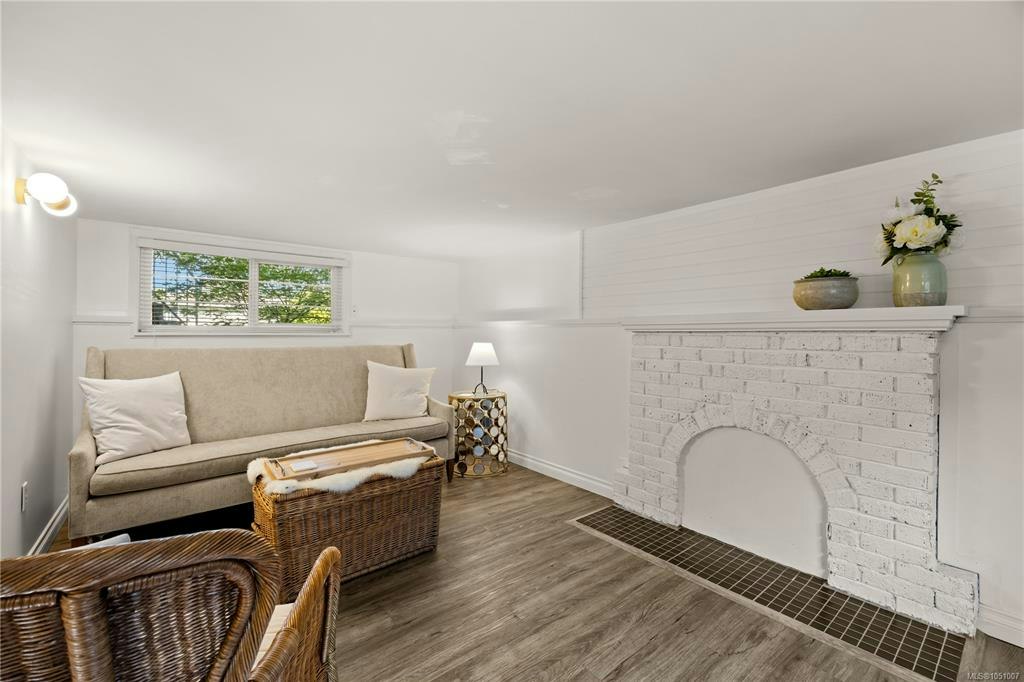 741 Cowper Street, Saanich, BC, V9A 2G1 - 28