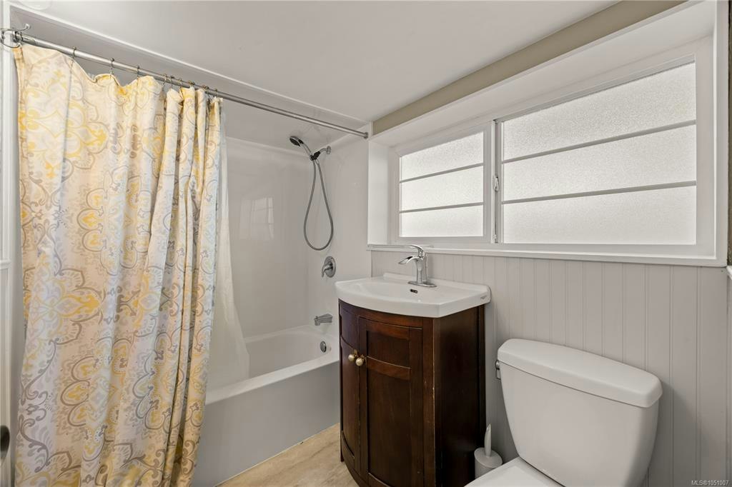 741 Cowper Street, Saanich, BC, V9A 2G1 - 33